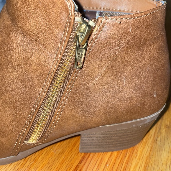 Booties - Picture 5 of 7